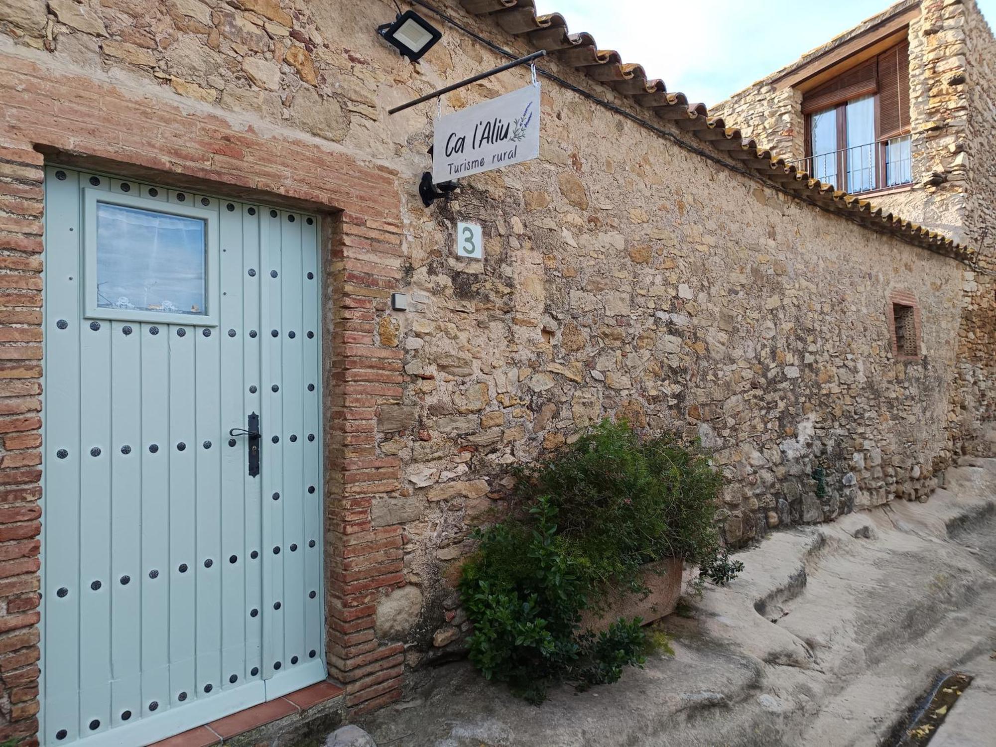Turismo Rural Calaliu Peratallada Luaran gambar
